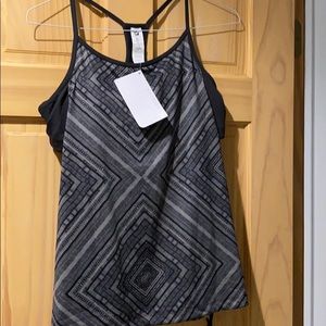 Fabletics Yoga top with bra XL